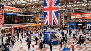 A Walk Through The London Victoria Station London England [upl. by Aihgn]